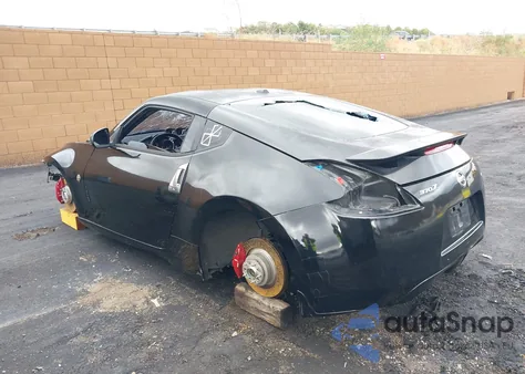 2010 Nissan 370Z Touring z USA, uszkodzony, nr VIN JN1AZ4EH8AM505622